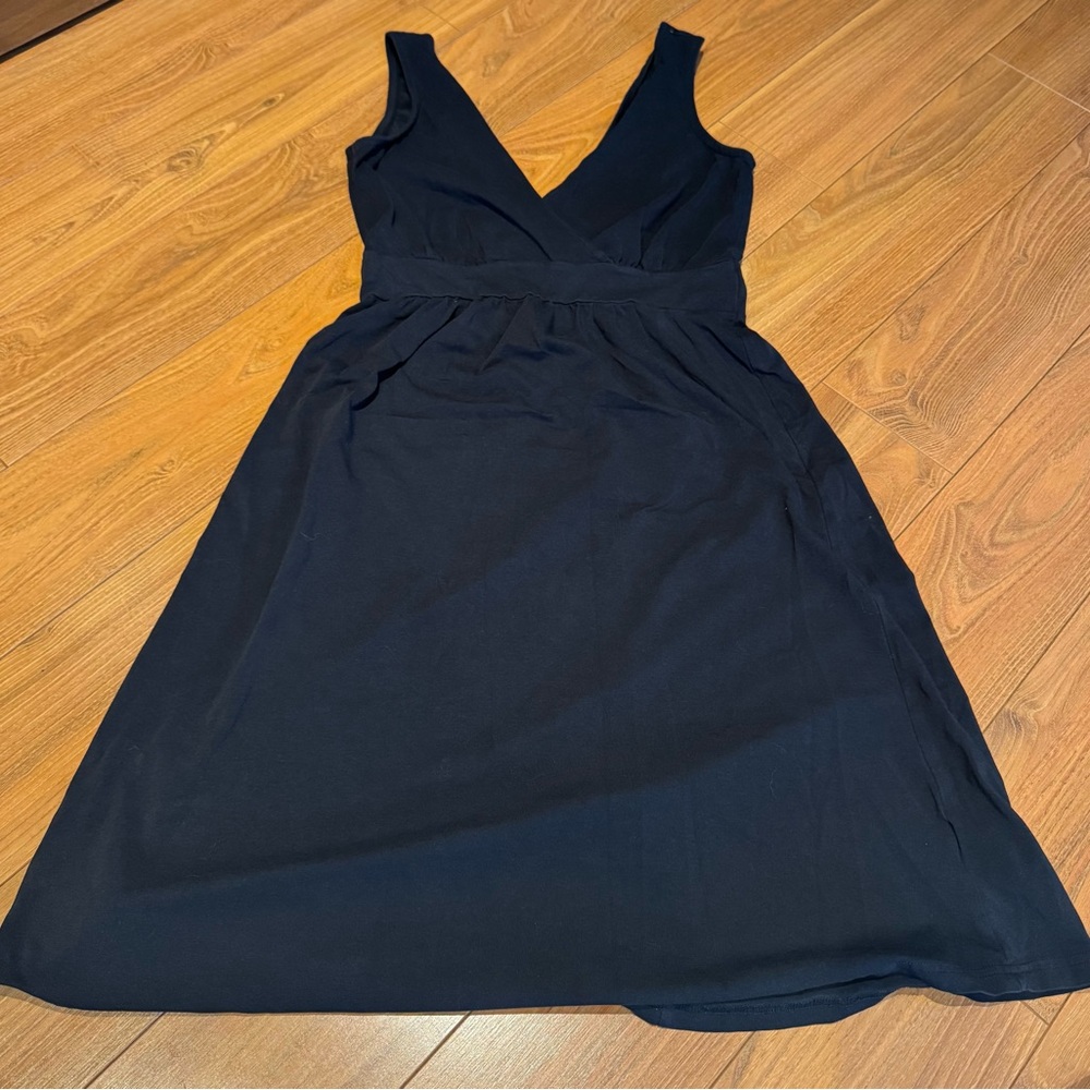 Columbia Elegant Comfortable Black Sleeveless Dress - Medium